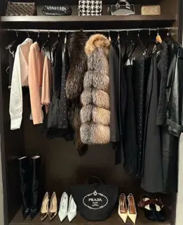Vêtir 250 Piece Concierge Closet Upload + 5 Styled Looks | Thumbnail 1 Vêtir 250 Piece Concierge Closet Upload + 5 Styled Looks | Thumbnail 1