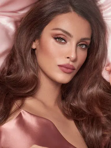 Charlotte Tilbury Women's Cheek to Chic Blush - Pillow Talk | Thumbnail 4 Charlotte Tilbury Women's Cheek to Chic Blush - Pillow Talk | Thumbnail 4