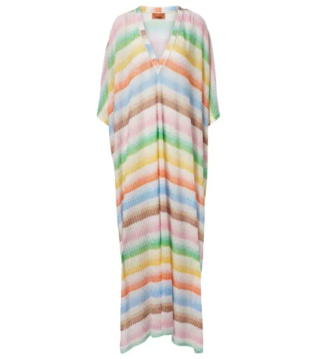 Zigzag knitted beach cover-up Zigzag knitted beach cover-up