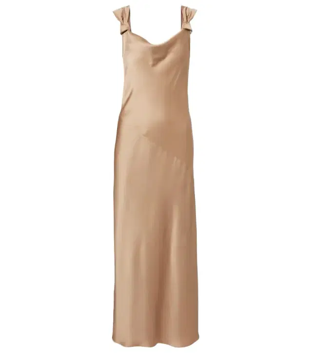 Elegante satin maxi dress Elegante satin maxi dress